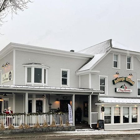 Auberge Des Cantons Magog Esterno foto