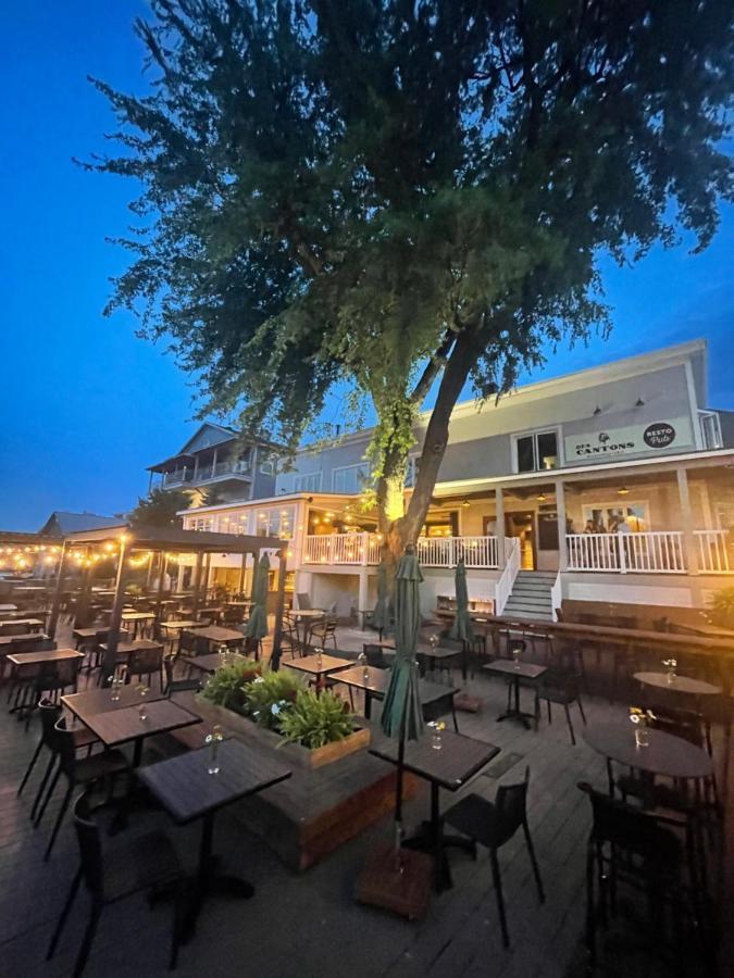 Auberge Des Cantons Magog Esterno foto